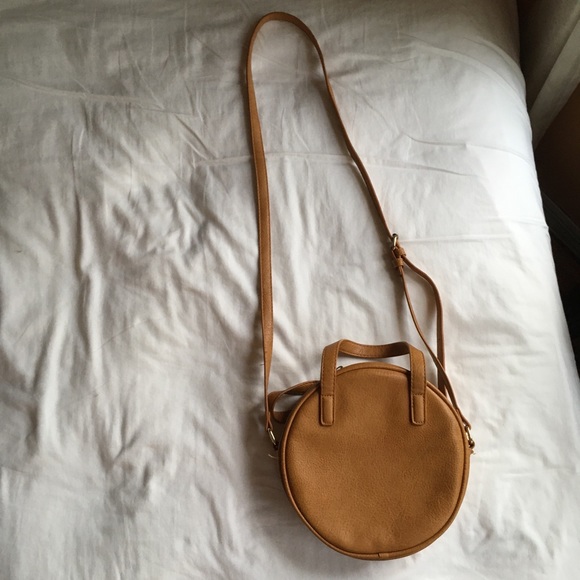 Bali Round Bag Faux Leather Circle Crossbody - Picture 8 of 8